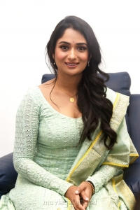 Actress Sandhya Raju Cute Pics @ Natyam Movie Interview