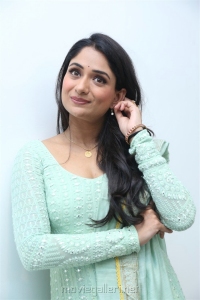 Natyam Movie Heroine Sandhya Raju Interview Pics