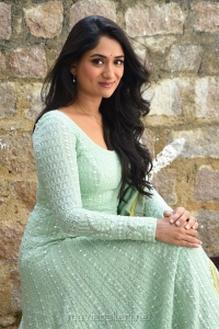 Actress Sandhya Raju Pics @ Natyam Movie Interview