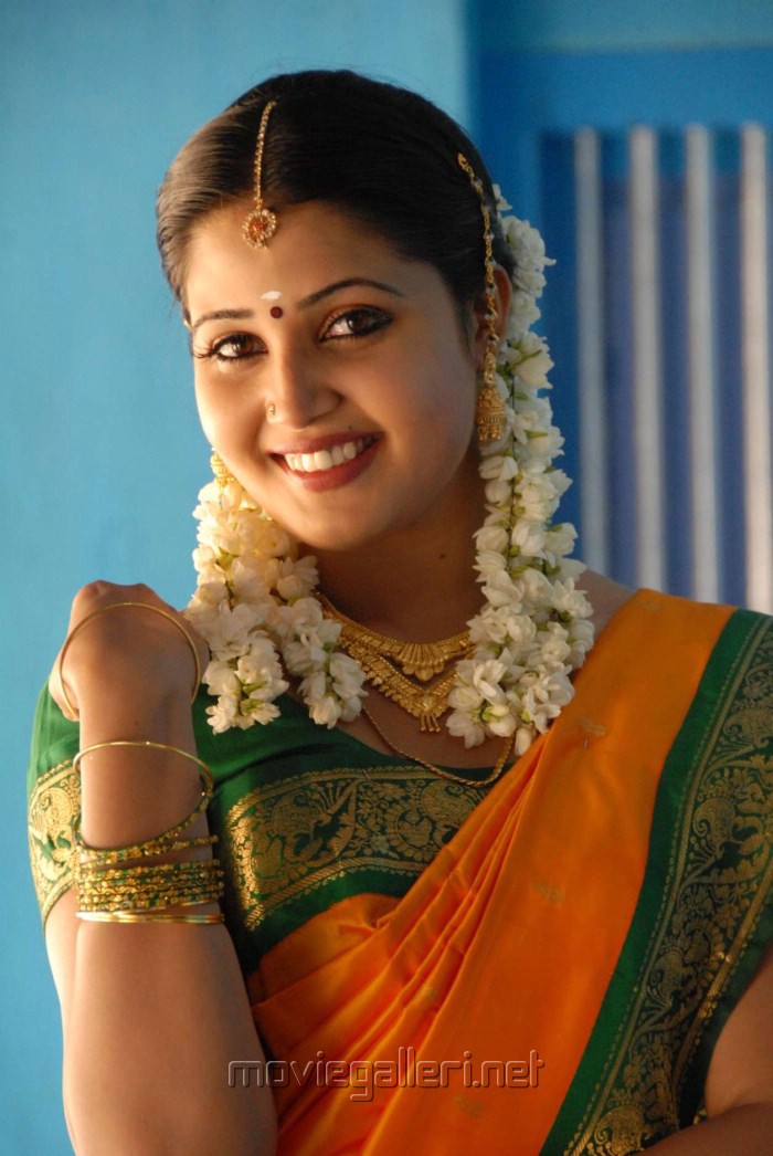 Actress Sandra Jose in Saree Photos in Dharani Tamil Movie ...