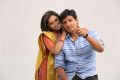 Sri Divya, Jiiva in Sangili Bungili Kadhava Thorae Movie Stills