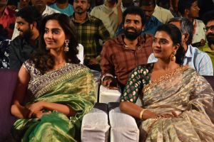 Meenakshi Chaudhary, Aishwarya Rajesh @ Sankranthiki Vasthunam Trailer Launch Stills