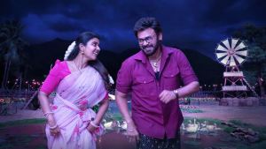 Aishwarya Rajesh, Venkatesh in Sankranthiki Vasthunnam HD Images