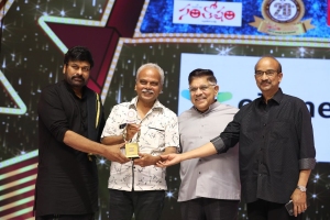 Chiranjeevi, Allu Aravind @ Santosham Suman TV Awards 2021 Function Stills