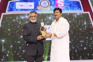 Murali Mohan, Rajendra Prasad @ Santosham Suman TV Awards 2021 Function Stills