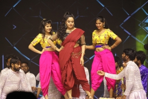 Actress Pragathi Danc e @ Santosham Suman TV Awards 2021 Function Stills