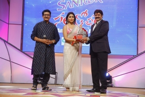 Murali Mohan, Shriya Saran, Balakrishna @ Santosham 13th Anniversary Awards 2015 Function Stills