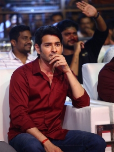 Mahesh Babu @ Sarkaru Vaari Paata Success Celebrations Kurnool Photos