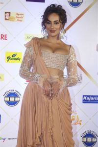 Actress Seerat Kapoor Images @ Filmfare Awards South 2024 Red Carpet