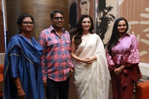 Ragini, Gunasekhar, Samantha, Neelima Guna @ Shakuntalam Movie Trailer Launch Stills