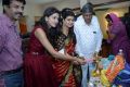 Shalu Chourasiya inaugurates Pochampally IKAT Art Mela at Nagarjuna Nagar Stills