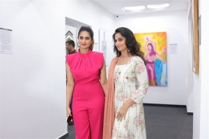 Shalini Ajith @ She A Solo Art Show by Shamlee Photos