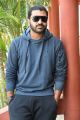 Actor Sharwanand Pictures @ Padi Padi Leche Manasu Movie Interview