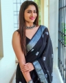 Tamil TV Actress Shivani Narayanan Saree Photos