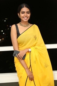 Jilebi Movie Heroine Shivani Rajashekar Yellow Saree Stills