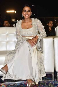 Actress Shraddha Srinath Pictures @ Saindhav Movie Pre Release