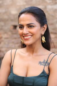 Actress Shraddha Srinath Stills @ Mechanic Rocky Trailer Launch