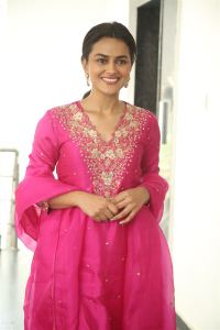 Daaku Maharaaj Actress Shraddha Srinath Latest Pictures