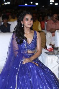 Daaku Maharaaj Actress Shraddha Srinath Images