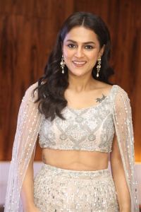 Daaku Maharaaj Actress Shraddha Srinath Latest Stills