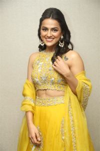 Shraddha Srinath Cute Pics @ Daaku Maharaaj Pre Release