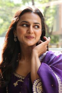 Dhaku Maharaj Actress Shraddha Srinath New Stills