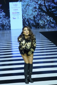 Actress Shriya Saran @ Hyderabad Times Fashion Week 2022 Photos