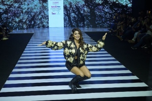 Actress Shriya Saran @ Hyderabad Times Fashion Week 2022 Photos