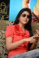 Cute Shriya Interview Pictures about Pavihtra Movie