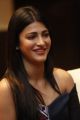 Actress Shruti Haasan Interview Photos about Srimanthudu Movie