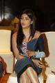 Actress Shruti Haasan Interview Photos about Srimanthudu Movie