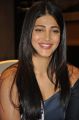 Actress Shruti Haasan Interview Photos about Srimanthudu Movie