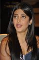 Actress Shruti Hassan Interview Photos about Srimanthudu Movie