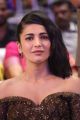 Tamil Actress Shruti Hassan New Pics