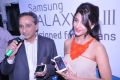 Shruti Hassan Launches Samsung Galaxy S3 in Hyderabad