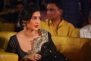 Actress Shruti Haasan Pictures @ Veera Simha Reddy Movie Pre Release