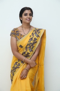 Actress Shyamala Saree Pics @ Maya Petika Unboxing Event