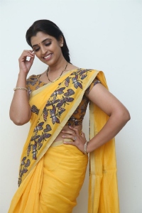 Actress Syamala Saree Pics @ Maya Petika Unboxing Event