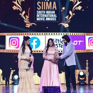 Amrutha Iyengar won Best Actress In A Supporting Role (Kannada) award for Love Mocktail movie @ SIIMA Awards 2021