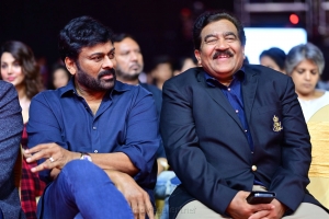 Chiranjeevi & Chamundeshwarnath @ SIIMA Awards 2021