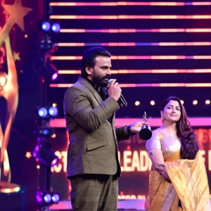 Dhananjay won Best Actor in a Leading Role (Kannada) award for Popcorn Monkey Tiger movie @ SIIMA Awards 2021