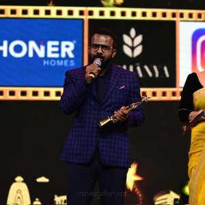 Jakes Bejoy won  Best Music Director (Malayalam) award for Ayyappanum Koshiyum movie @ SIIMA Awards 2021