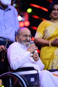 Kalatapasvi K Vishwanath @ SIIMA Awards 2021 Function