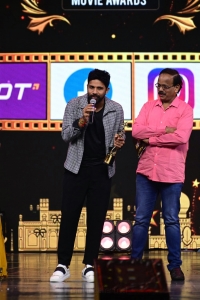 Karthik won Best Playback Singer (Male) (Tamil) award for Anbe Anbin song Peranbu movie @ SIIMA Awards 2021