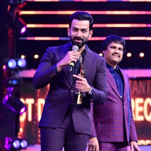 Prithviraj Sukumaran won Best Debutant Director (Malayalam) award for Lucifer movie @ SIIMA Awards 2021