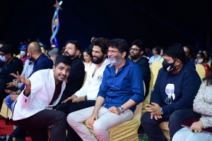 Sathish, Jayaram, Trivikram Srinivas, S Thaman @ SIIMA Awards 2021