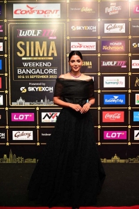 Aishwarya Lekshmi @ SIIMA Awards 2022 Red Carpet Photos