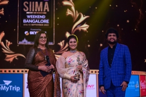 Sumalatha, Amrutha Iyengar @ SIIMA Awards 2022 Day 1 Photos