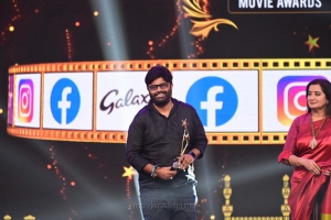 A-phenomenal-achievement-for-SitharaEntertainments-and-NagaVamsi-won-the-Best-Film-Telugu-award-for-Jersey-movie-@-SIIMA-Awards-2021