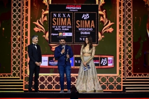 Apeksha Purohit & Pavan Wadeyar @ Nexa SIIMA Awards 2023 Function Stills